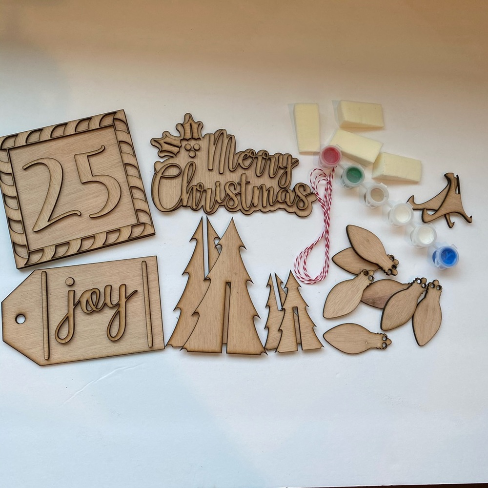 Christmas Tiered Tray Paint Kit